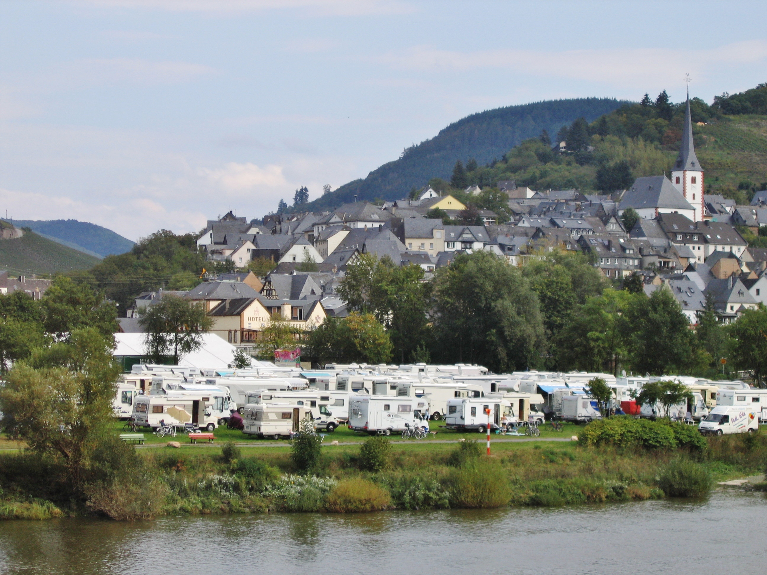 Wohnmobil Stellplatz
